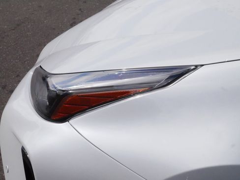 Used 2021 Toyota Prius image 16