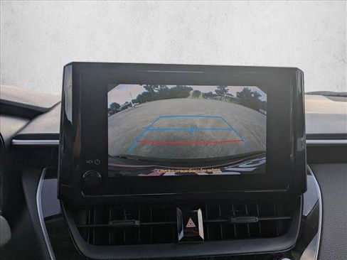 Used 2024 Toyota Corolla LE FWD image 13