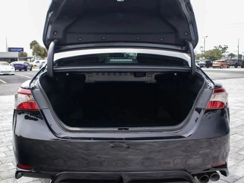 Used 2023 Toyota Camry SE FWD image 7