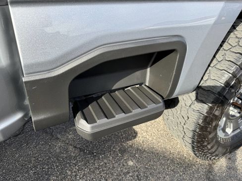 Used 2024 Ford F350 Lariat w/ Lariat Ultimate Package AWD/4WD image 18