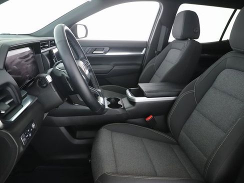 Used 2025 GMC Terrain Elevation image 16