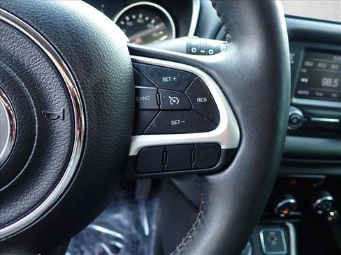 Used 2017 Jeep Compass Latitude AWD/4WD image 14