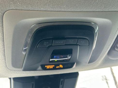 Used 2025 Toyota Corolla LE FWD image 18