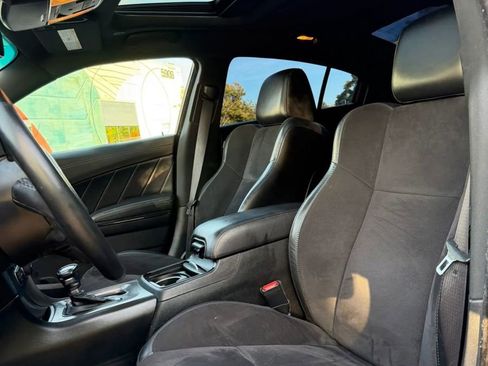 Used 2019 Dodge Charger R/T w/ Plus Group RWD image 18