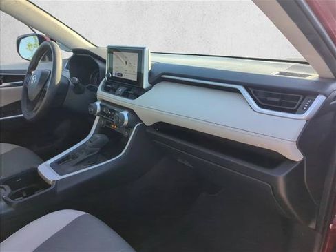Used 2024 Toyota RAV4 XLE w/ Convenience Package FWD image 25