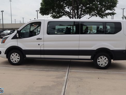 Certified 2024 Ford Transit 350 XLT RWD image 9