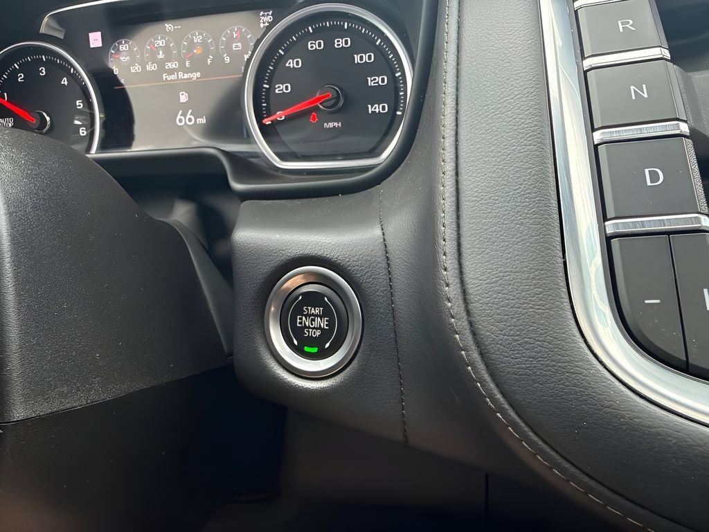 Used 2021 Chevrolet Suburban High Country AWD/4WD image 40