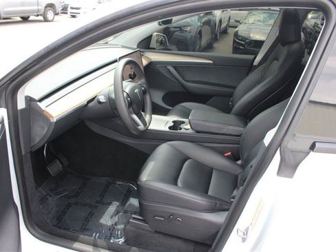 Used 2023 Tesla Model Y Long Range AWD/4WD image 9