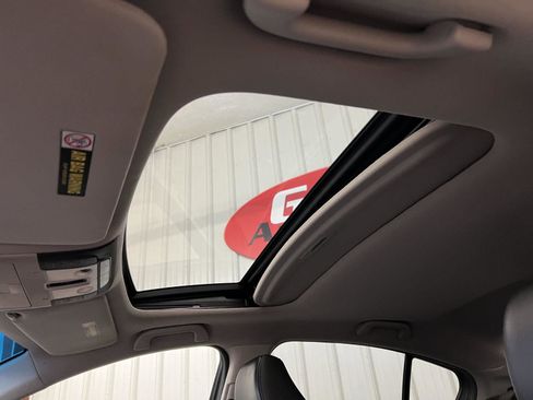 Used 2012 Acura TL w/ Technology Package image 25