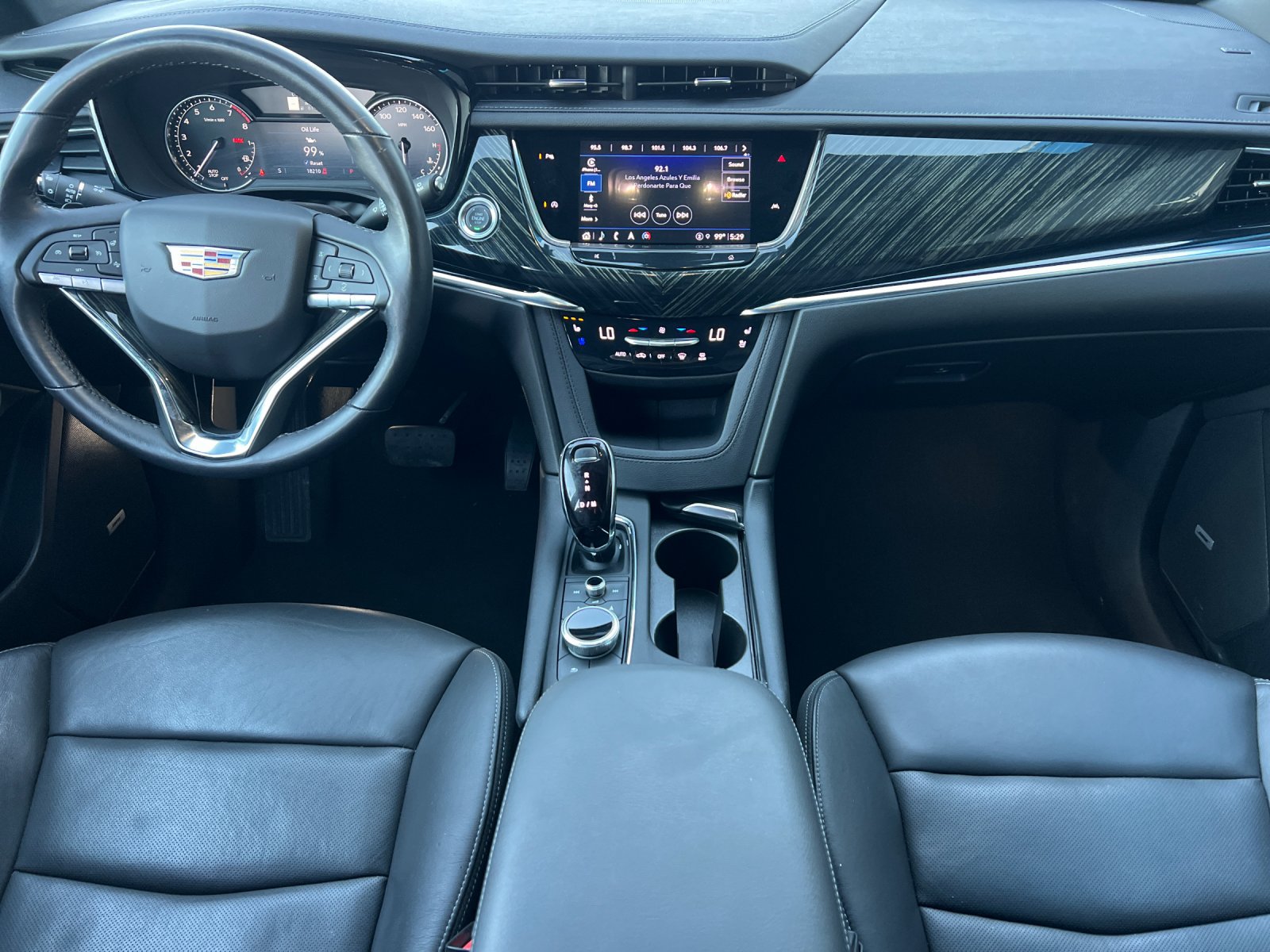 Certified 2025 Cadillac XT6 Premium Luxury FWD image 13