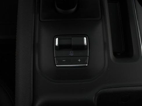 New 2026 GMC Sierra 1500 AT4 image 9