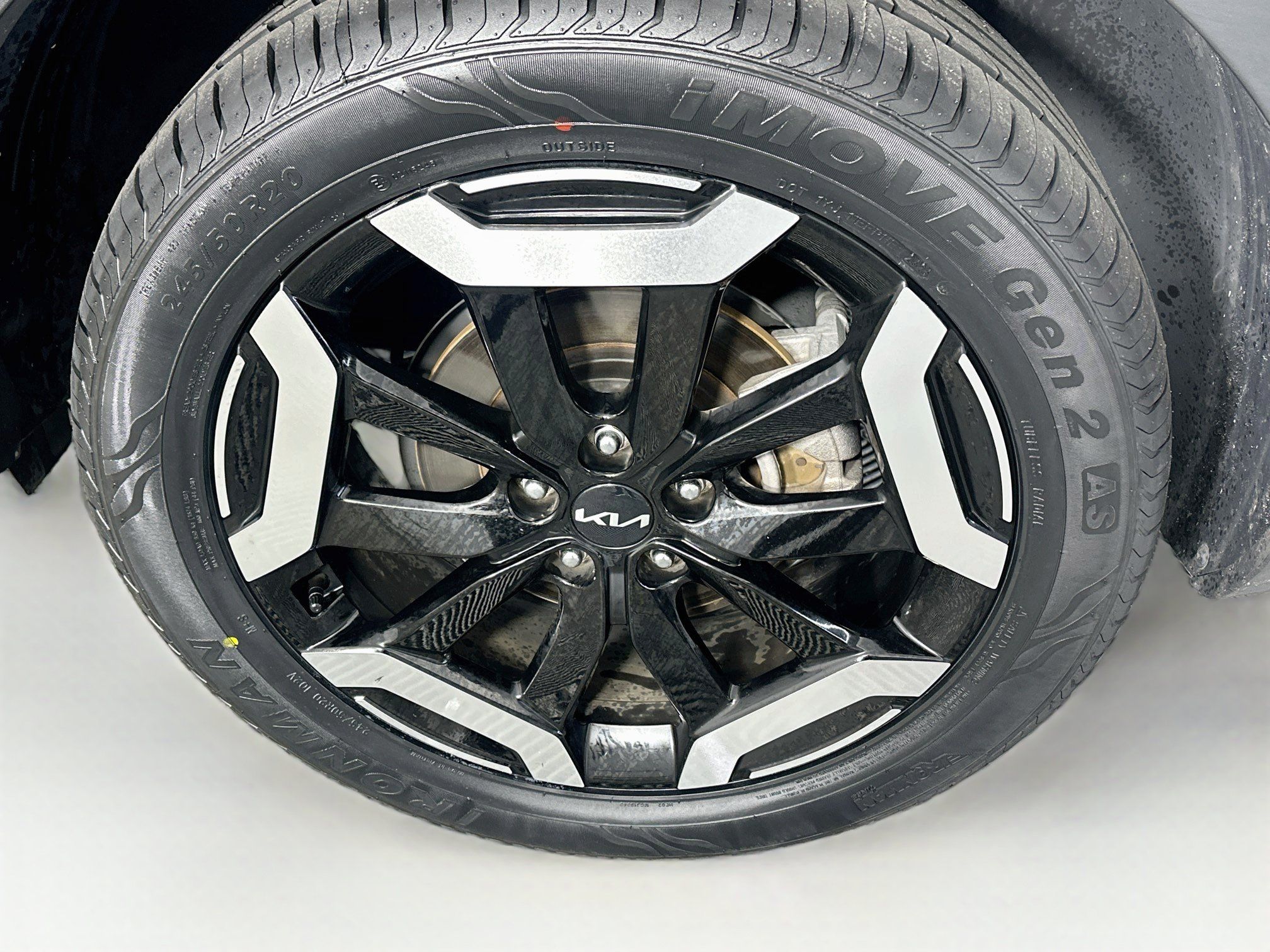 Used 2025 Kia Telluride S FWD image 11