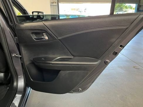 Used 2013 Honda Accord Sport image 15