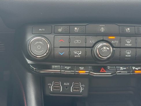 Used 2021 Dodge Durango R/T w/ Premium Interior Group image 24