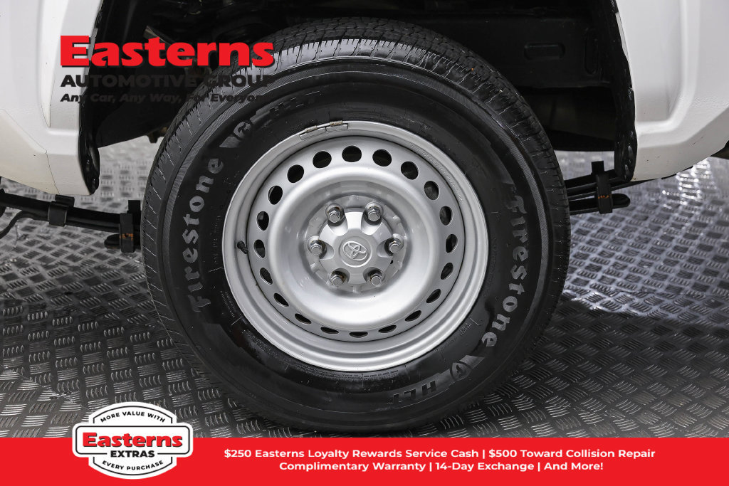 Used 2024 Toyota Tacoma SR RWD image 9