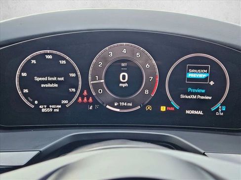 Used 2024 Porsche Panamera image 11