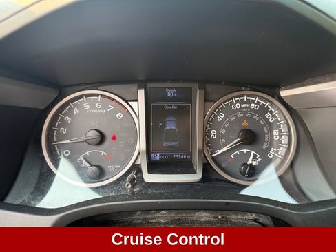 Used 2019 Toyota Tacoma SR5 RWD image 16