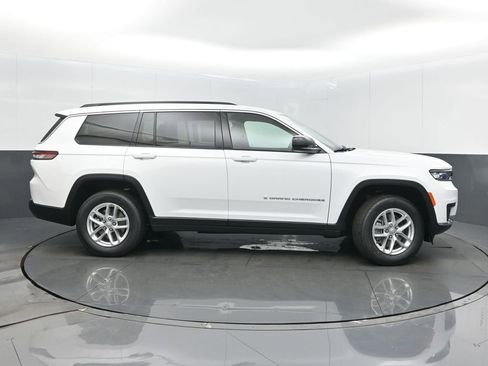 New 2026 Jeep Grand Cherokee L 4WD image 8
