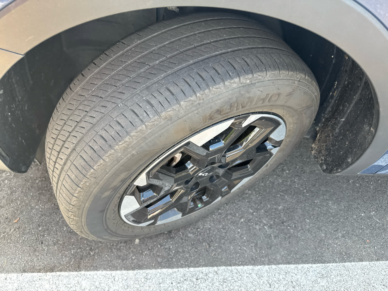 Used 2025 Kia Sorento S AWD/4WD image 3