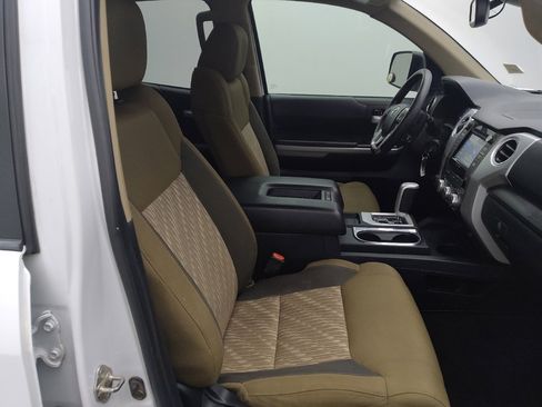 Used 2018 Toyota Tundra SR5 w/ SR5 Upgrade Package image 21