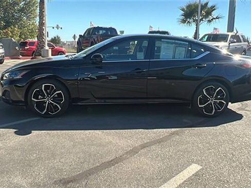 Used 2023 Nissan Altima 2.5 SR image 6