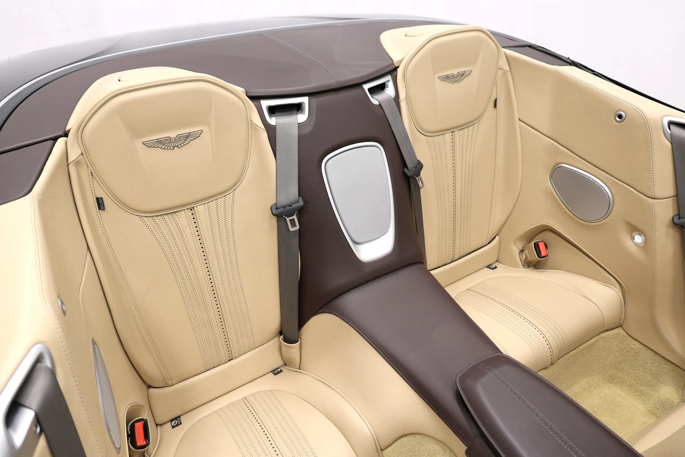 Used 2019 Aston Martin DB11 Volante RWD image 82