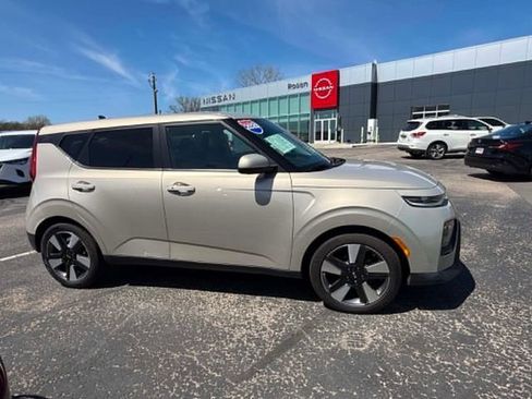 Used 2020 Kia Soul EX FWD image 8