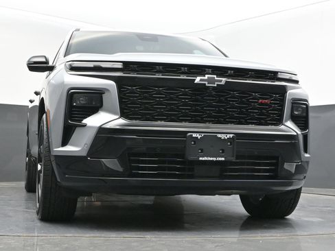 Used 2024 Chevrolet Traverse RS FWD image 44