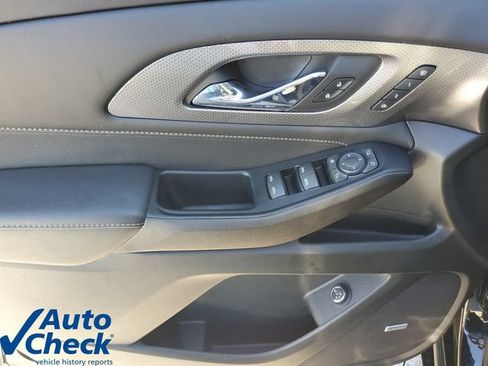 Used 2023 Chevrolet Traverse Premier w/ Redline Edition FWD image 21
