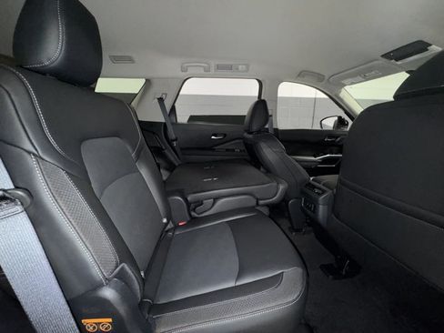New 2026 Nissan Pathfinder SL AWD/4WD image 6