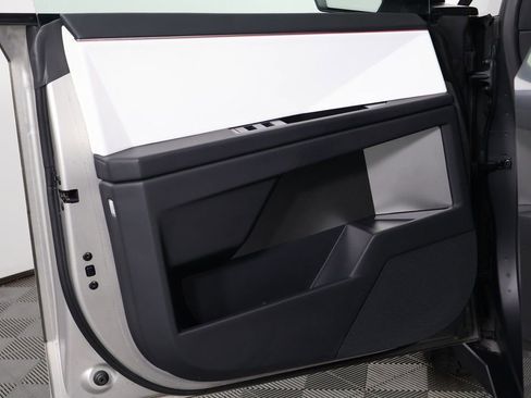 Used 2024 Tesla Cybertruck AWD Crew Cab image 12