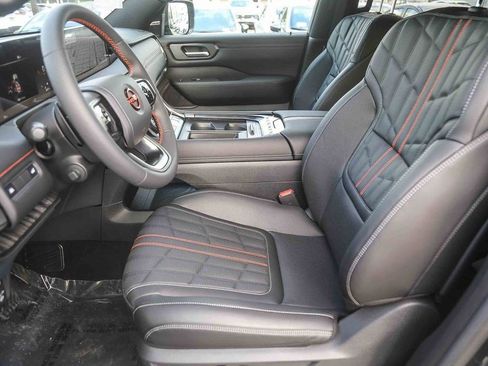 New 2026 Nissan Armada PRO-4X w/ Captain's Chari Seat Package AWD/4WD image 18