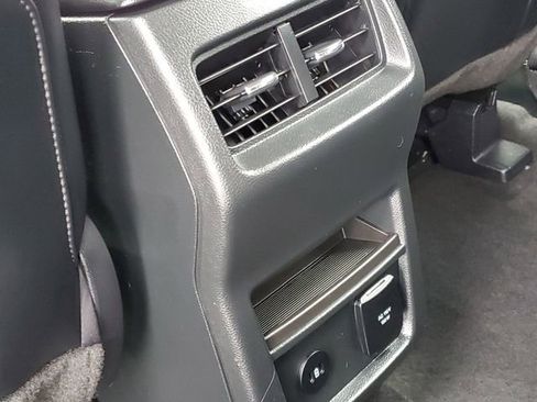 Certified 2024 Ford Edge SEL w/ Convenience Package image 33