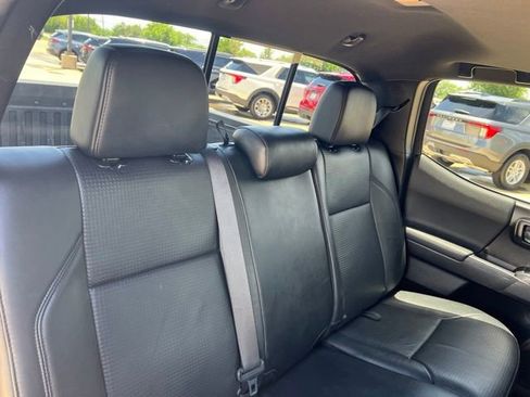Used 2019 Toyota Tacoma TRD Sport RWD image 20