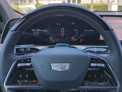 New 2026 Cadillac Vistiq Sport w/ LPO, Floor Liner Package AWD/4WD image 28