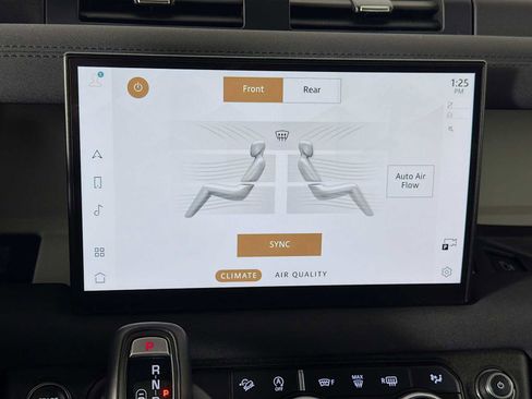 Used 2023 Land Rover Defender 130 SE image 17