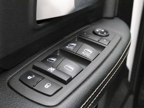 Used 2022 RAM 3500 Big Horn w/ Level C Equiment Group image 40