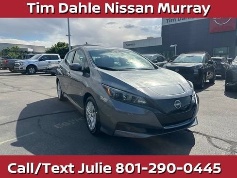 Used 2024 Nissan Leaf S FWD image 3