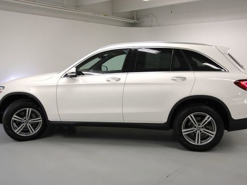 Certified 2022 Mercedes-Benz GLC 300 4MATIC image 4