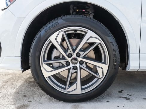 New 2025 Audi Q3 2.0T Premium image 14