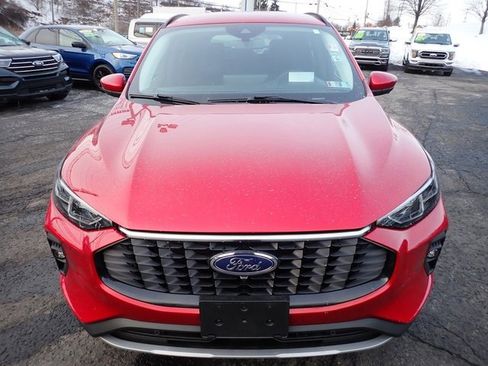 Certified 2024 Ford Escape Platinum w/ Premium Technology Package image 11