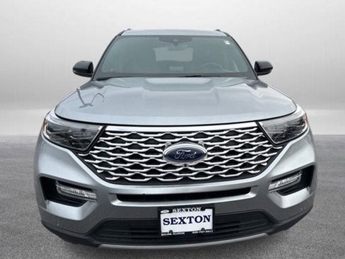 Used 2022 Ford Explorer Platinum w/ Equipment Group 601A image 4