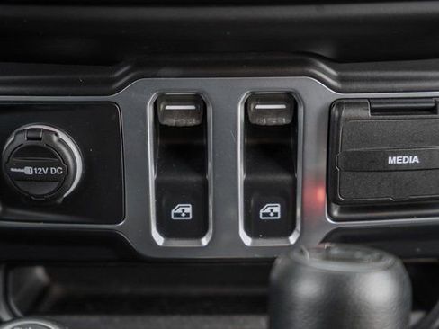 Used 2020 Jeep Wrangler Sport image 25