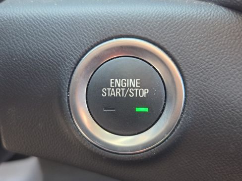 Certified 2024 GMC Terrain SLE w/ Driver Convenience Package FWD image 32