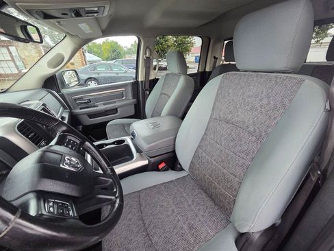 Used 2020 RAM 1500 Classic SLT w/ Luxury Group RWD image 13