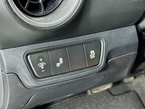 Used 2023 Kia Forte LXS w/ LXS Technology Package FWD image 10
