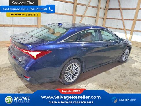 Used 2021 Toyota Avalon Limited w/ Advanced Safety Package FWD image 4