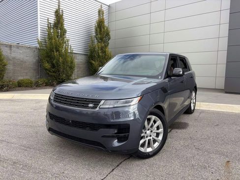 Used 2024 Land Rover Range Rover Sport SE image 1