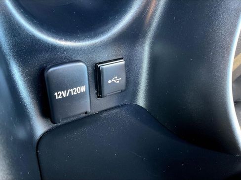 Used 2021 Toyota Prius LE image 29