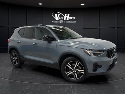 Used 2023 Volvo XC40 B5 Plus